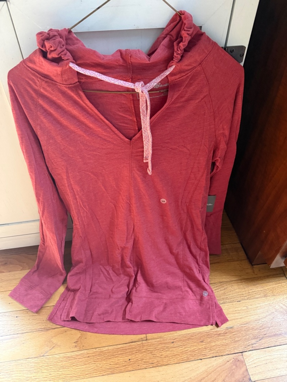 Eddie Bauer Women's Hooded V-Neck Long Sleeve Top in Rose